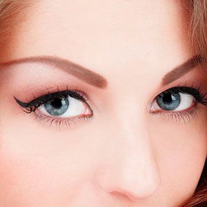 TINTE DE PESTAÑAS Y CEJAS